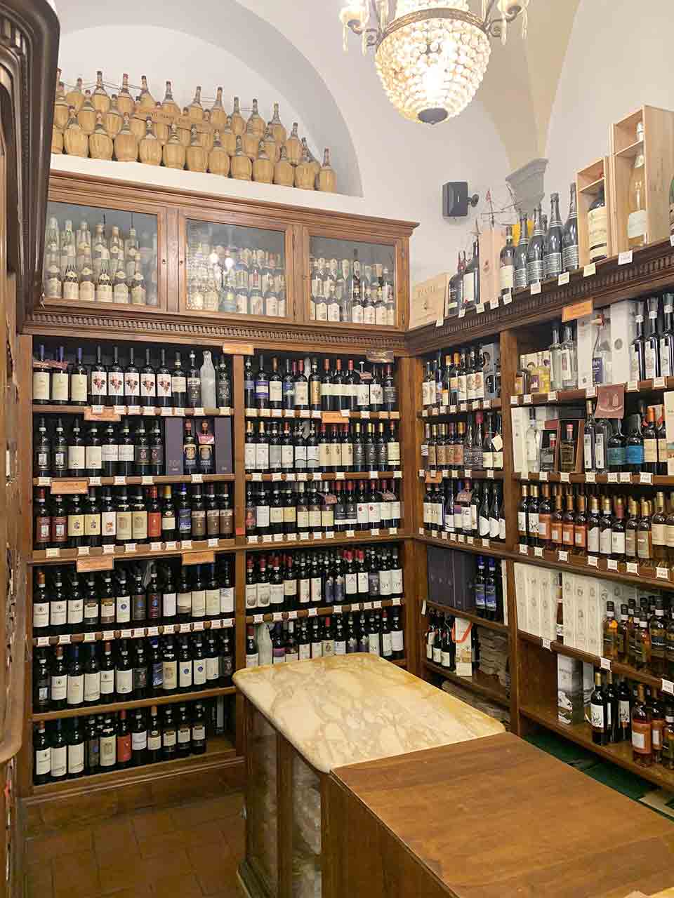 Feinkost Weinladen Siena